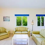 Villa Aristotelis *