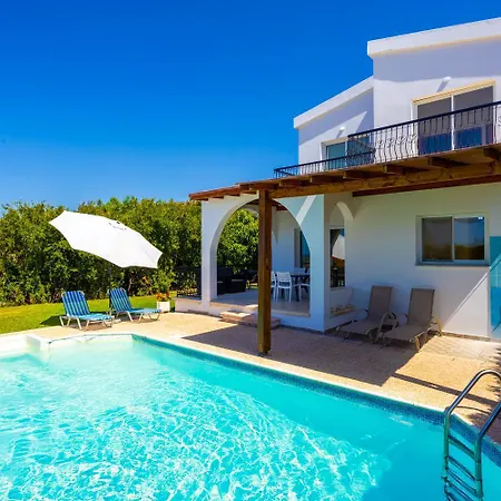 Aristotelis Villa *